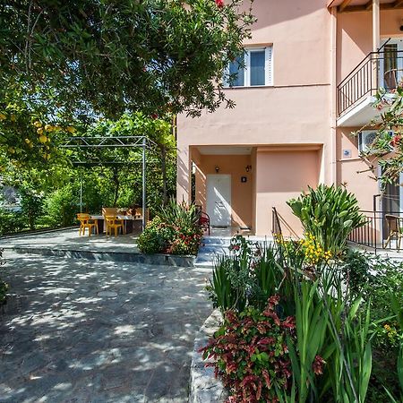Zotos Rooms Парга Экстерьер фото